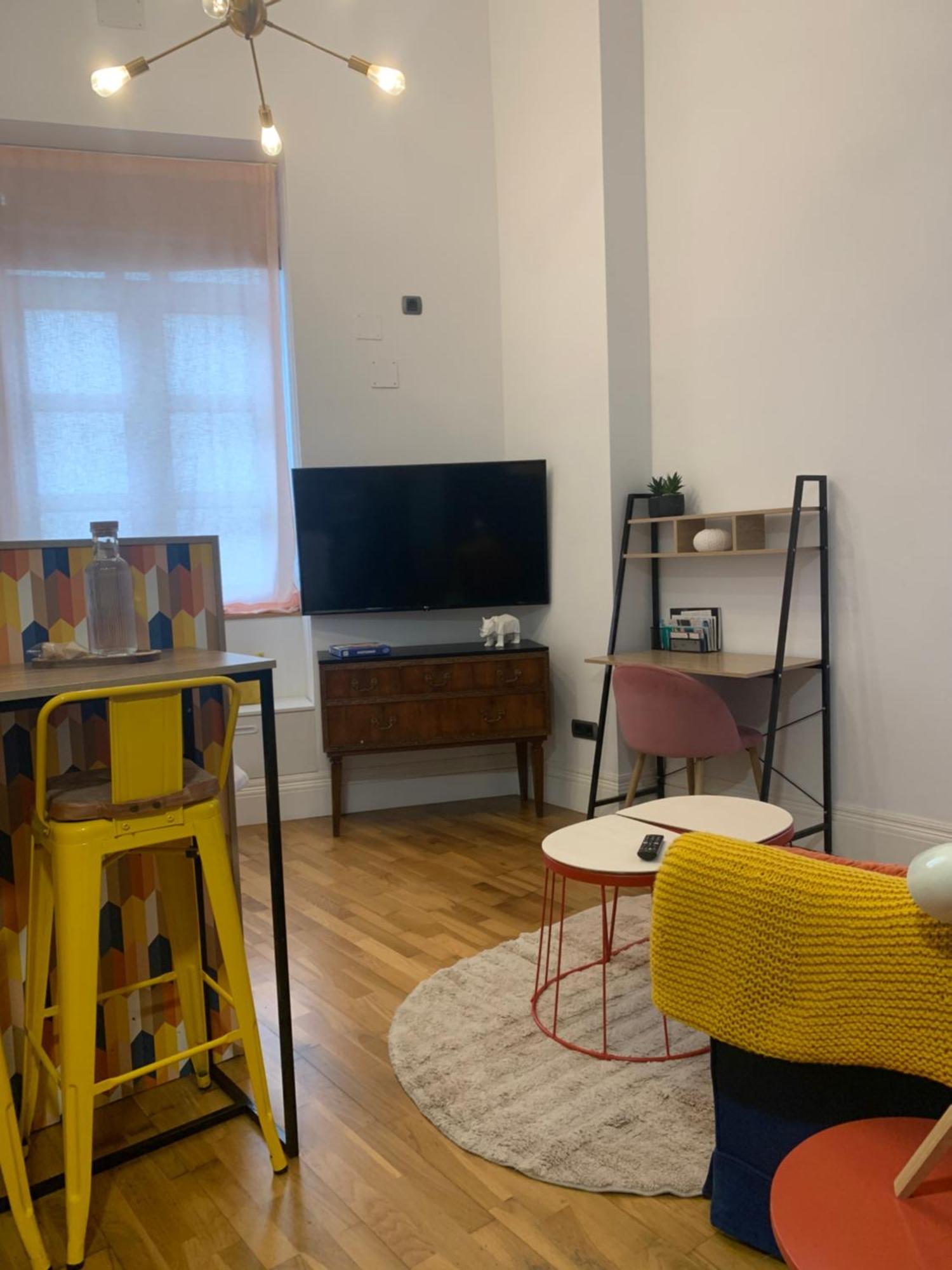 Labarta Estudio En Puerta Del Sol Con Parking Виго Екстериор снимка